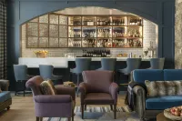 The Rusty Parrot Lodge and Spa - bar