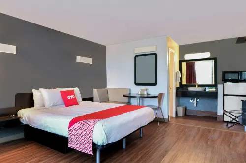 OYO Hotel Valdosta GA I-75 - 2성급