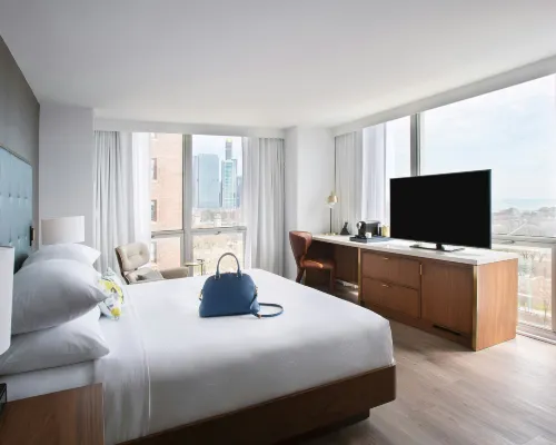 Le Meridien Essex Chicago Hoteles cerca de Biblioteca Harold Washington