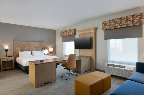 Hampton Inn & Suites Dodge City - Gym