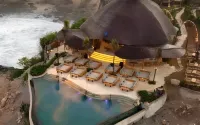 ARNA Suites and Ocean Lounge - Sea View