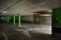 Ibis Styles Figueres Ronda - parking