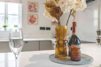Eton Bridge Apt- Walk Sights- Parking By Tempstay - 2 stelle