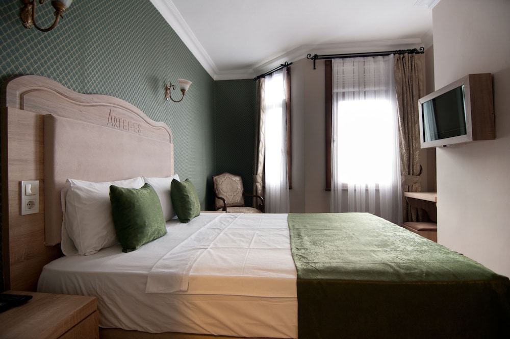 Artefes Hotel Old City & Spa