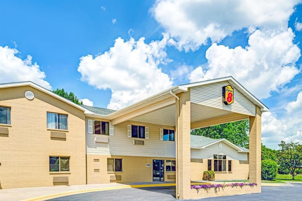 Coratel Inn & Suites Blaine