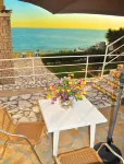 Studio Apartments "maria" with Pool in Agios Gordios Beach - 3-Star