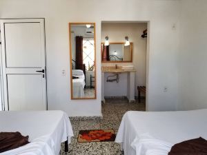 Hostal Marina - Room 5