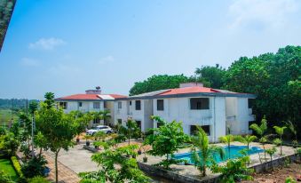 Tranquil Coast Resorts - Housity