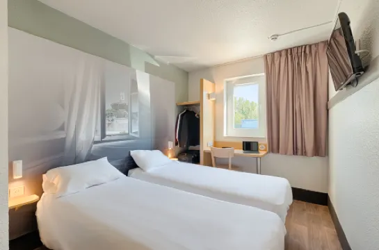 B&B HOTEL Blois Sud Vineuil