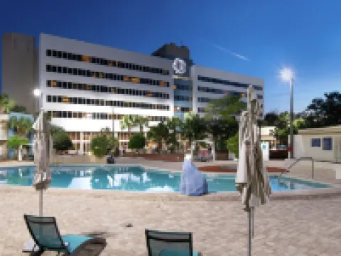 โรงแรมดับเบิลทรีบายฮิลตัน สนามบินแจ็คสันวิลล์ โรงแรมในแจ็กสันวิลล์