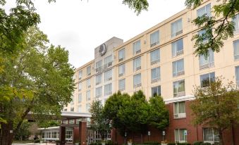 DoubleTree by Hilton Hotel Boston Bayside