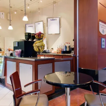 Hilton Chicago Magnificent Mile Suites