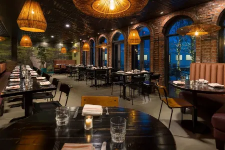 Studio Allston Hotel Boston Отели рядом со станцией Boston Landing Railway Station