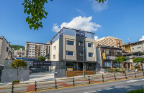 丹陽梅羅斯酒店 鄰近島潭三峯的酒店