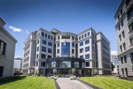 QT Auckland, an EVT Hotel