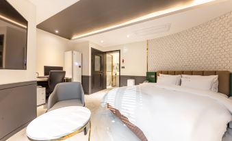 Cheongju Hotel Roxy