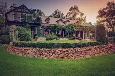 Evanslea Luxury Boutique Accommodation Hotels near BIG W Mudgee