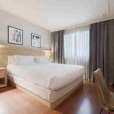 Holiday Inn Andorra Rooms