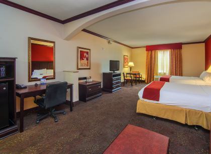 Holiday Inn Express & Suites Terrell