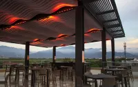 Holiday Inn & Suites Puerto Vallarta Marina & Golf
