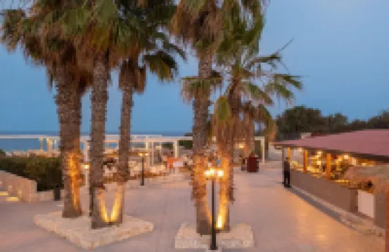 โรงแรมคลับเอโลโร