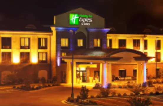 Holiday Inn Express & Suites DYERSBURG by IHG