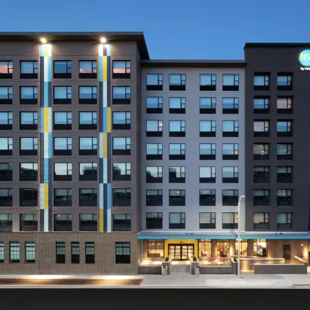 Tru by Hilton Baltimore Harbor East