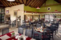 First Group Magalies Park - breakfast
