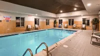 Best Western Plus New Cumberland Inn  Suites