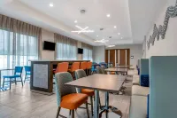 كومفرت سويتس جينسفيل نير يونيفيرسيتي فنادق في غينسيفيل