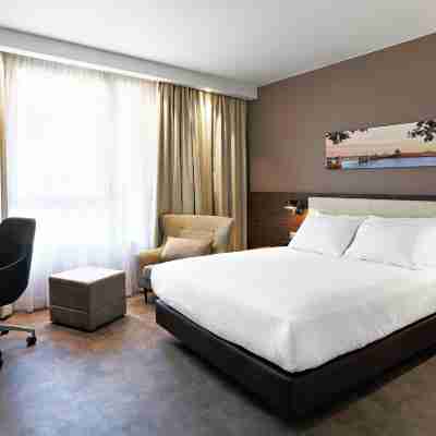 Hampton by Hilton Toulouse Airport Rooms