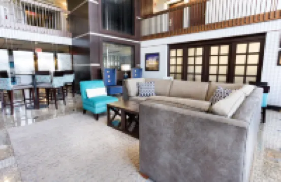 ดรูรี อินน์แอนด์สวีทส์ สนามบินแคนซัสซิตี้