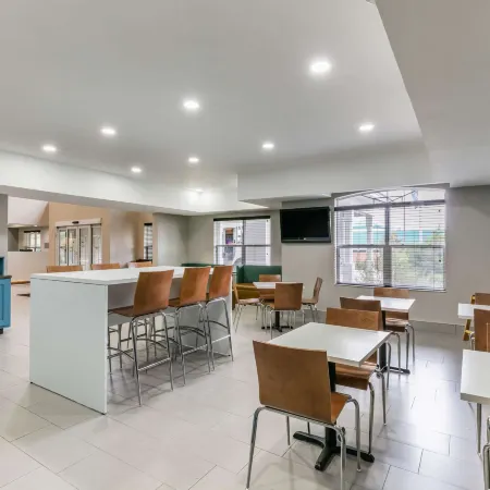 Clarion Pointe Columbus-Bradley Park Отели в г. Колумбус