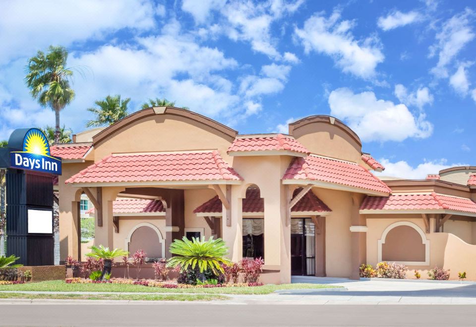 데이즈 인 윈덤 호텔 내부 레스토랑 Denny's