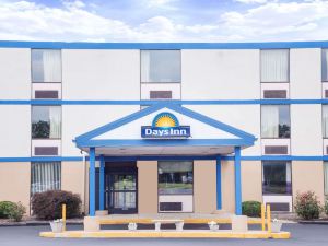 Days Inn by Wyndham Chambersburg