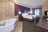 La Quinta Inn & Suites by Wyndham Corpus Christi-N Padre Isl - Wifi