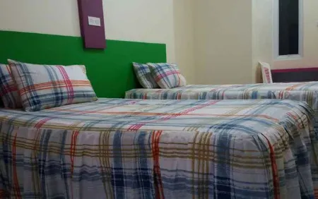 Urbanpoint Hotel Syariah Pringsewu Lampung Отели в г. Pringsewu