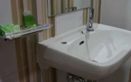 Omah Pawon Hotel Отели в г. Gampengrejo