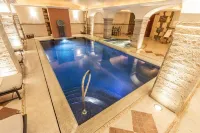 Villa Maria Cristina Hotel - ที่มีสระว่ายน้ำ