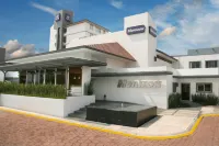 Hotel Horizon & Convention Center Hotel di 