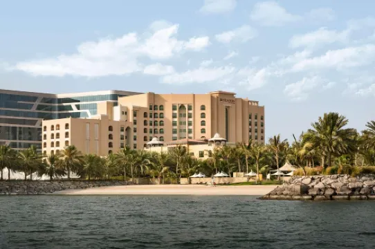 Traders Hotel，Qaryat AI Beri, Abu Dhabi