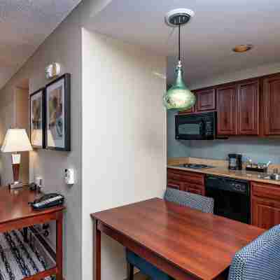 Homewood Suites by Hilton Portland Rooms