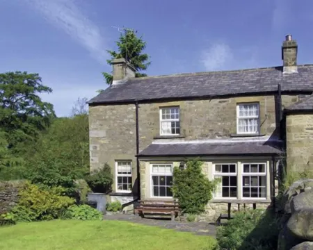 Locks Cottage Hotels in Settle