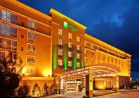 Holiday Inn & Suites Memphis -  Wolfchase Galleria