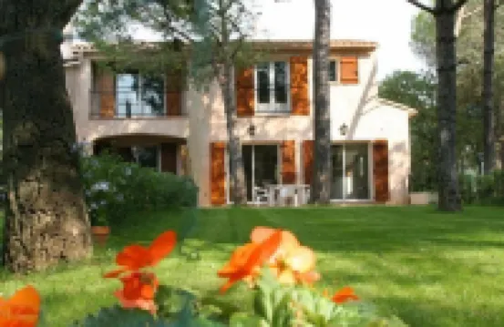 Les Chambres d'Hotes au Bois Fleuri