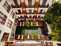 センス ホテル ス ミニャック Lokasi Villa周辺のホテル