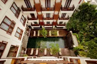 d'primahotel Seminyak Các khách sạn gần Villa Savvoya Seminyak Bali