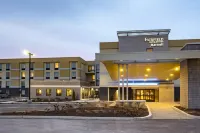 Fairfield Inn & Suites Springfield Holyoke Hotels in Holyoke