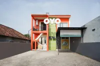 Hotel O Juanda Near Terminal International Juanda Hotels in Wedoro