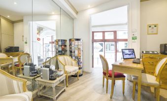 Hotel Korner Montparnasse - Housity